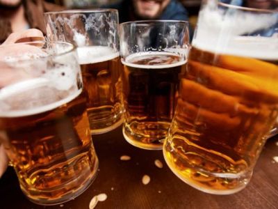 The Chats: “All I Want Is A Good Pub Feed”. The relationship between music and pubs Down Under