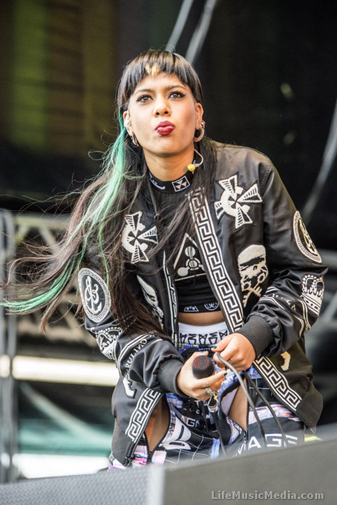 The female factor in Australian music. Episode 2: Fashion in music – 6 ...